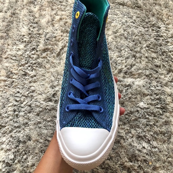 Converse All Star Chuck Taylor II with Lunarlon - Picture 3 of 12